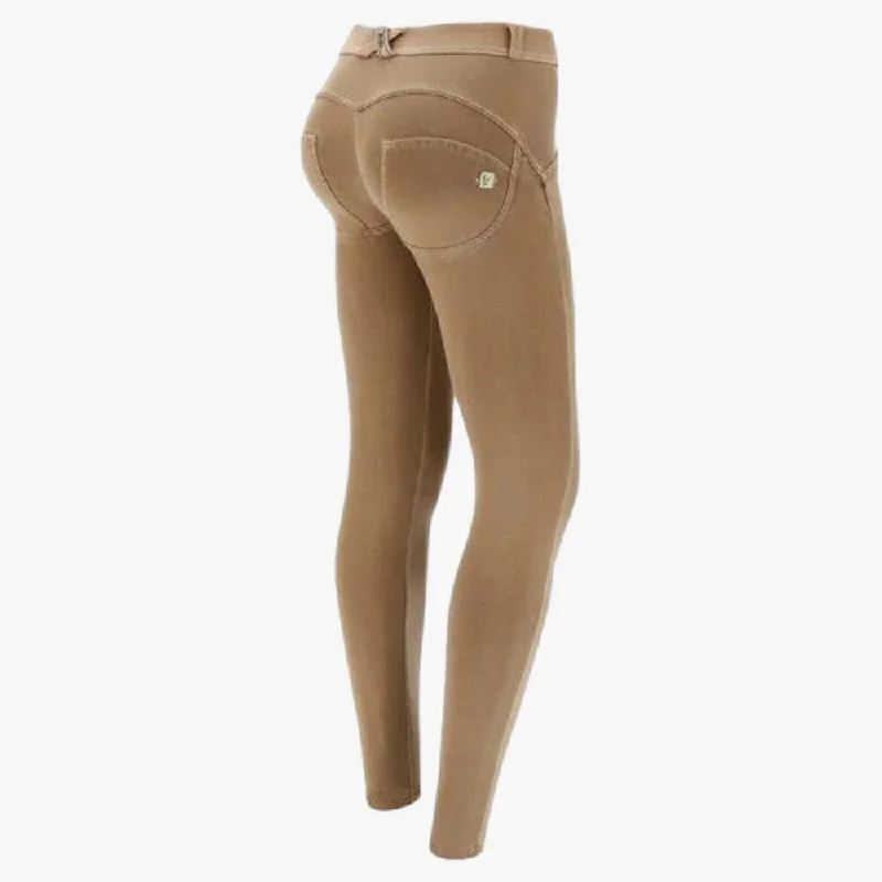 Easygoing Fashion Freddy Womens  Camel Regular Waist Long Length Cotton Pants