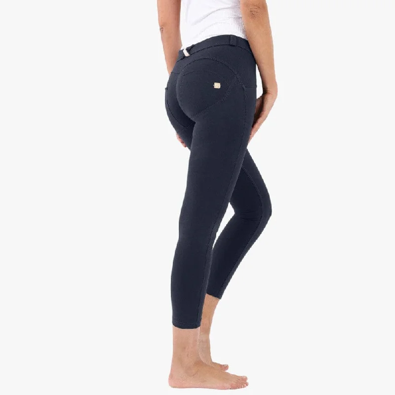 Simple Comfort Freddy Womens  Navy Regular Waist 7/8 Length Cotton Pant