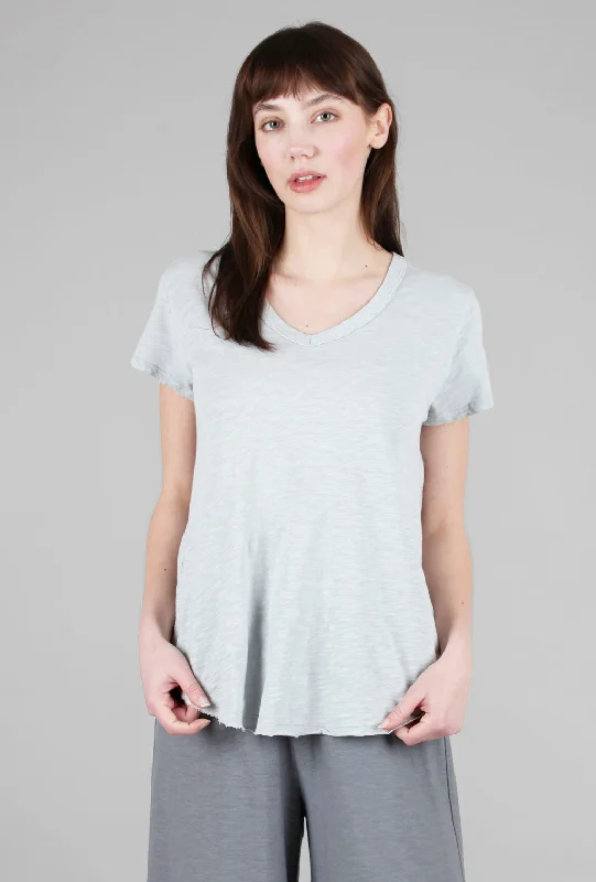 Curved Hem Vee Tee, Natural Gray