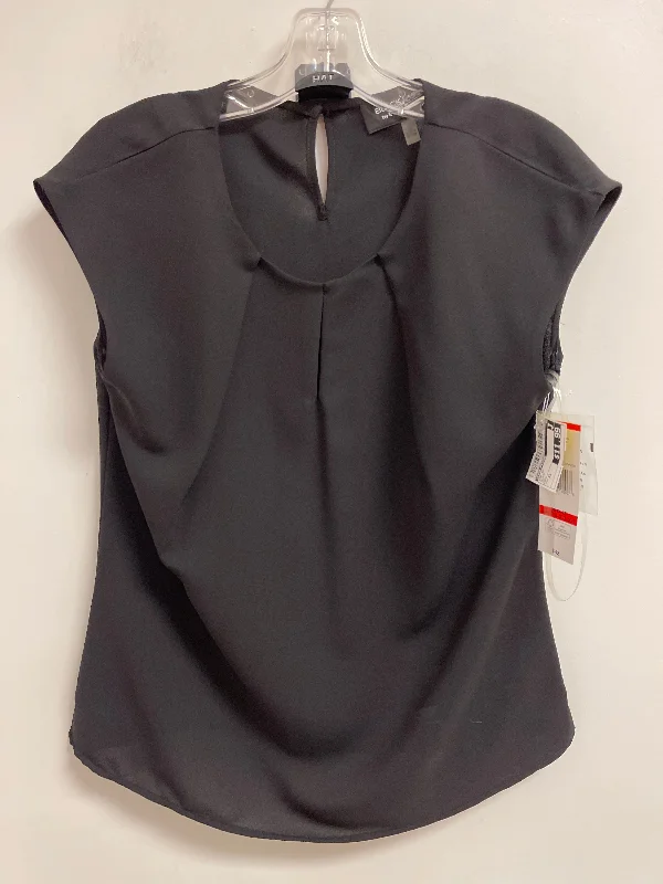 Top Short Sleeve By Evan-picone In Black, Size: Xs