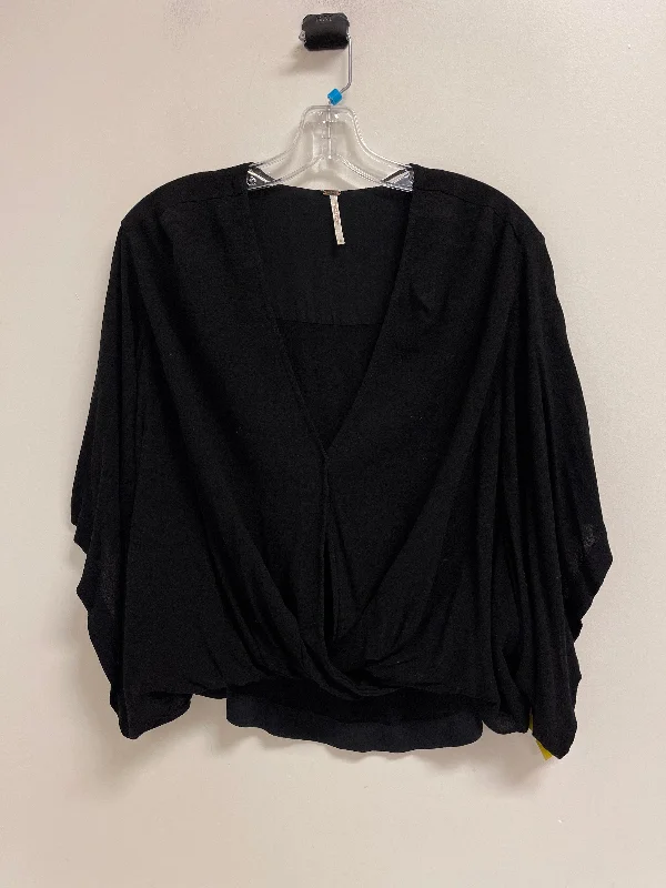 Top Short Sleeve By Free People In Black, Size: L